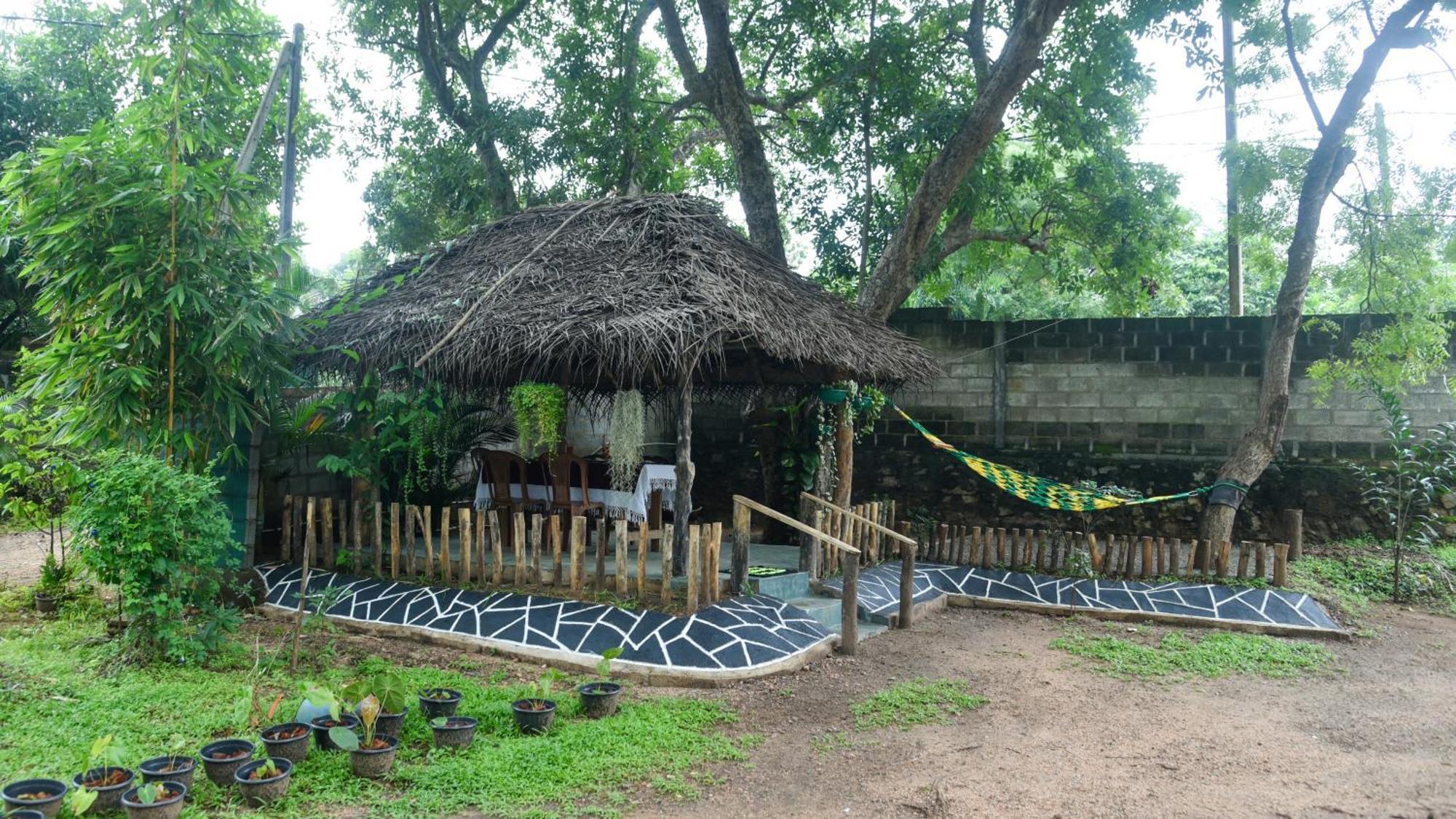 Prem Nadee Homestay ดัมบูลลา ภายนอก รูปภาพ