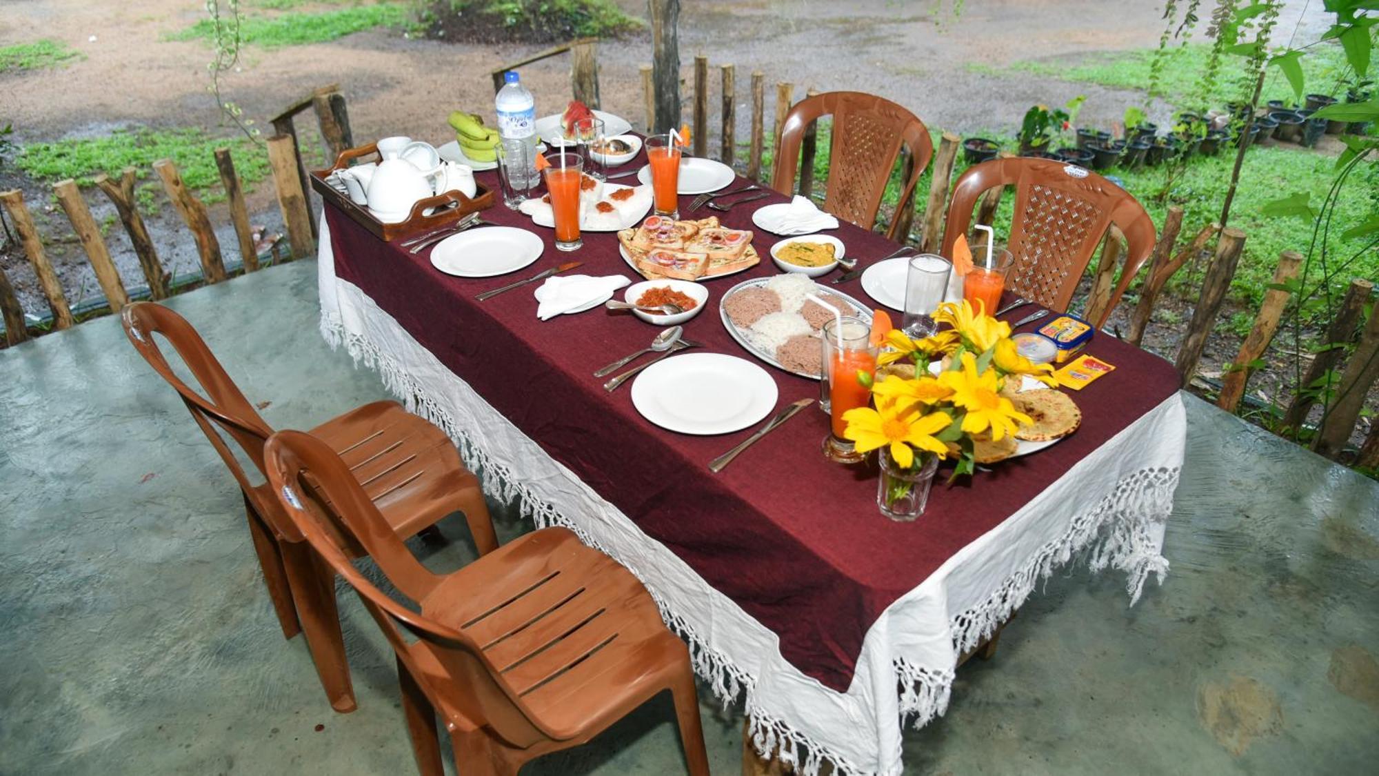 Prem Nadee Homestay ดัมบูลลา ภายนอก รูปภาพ